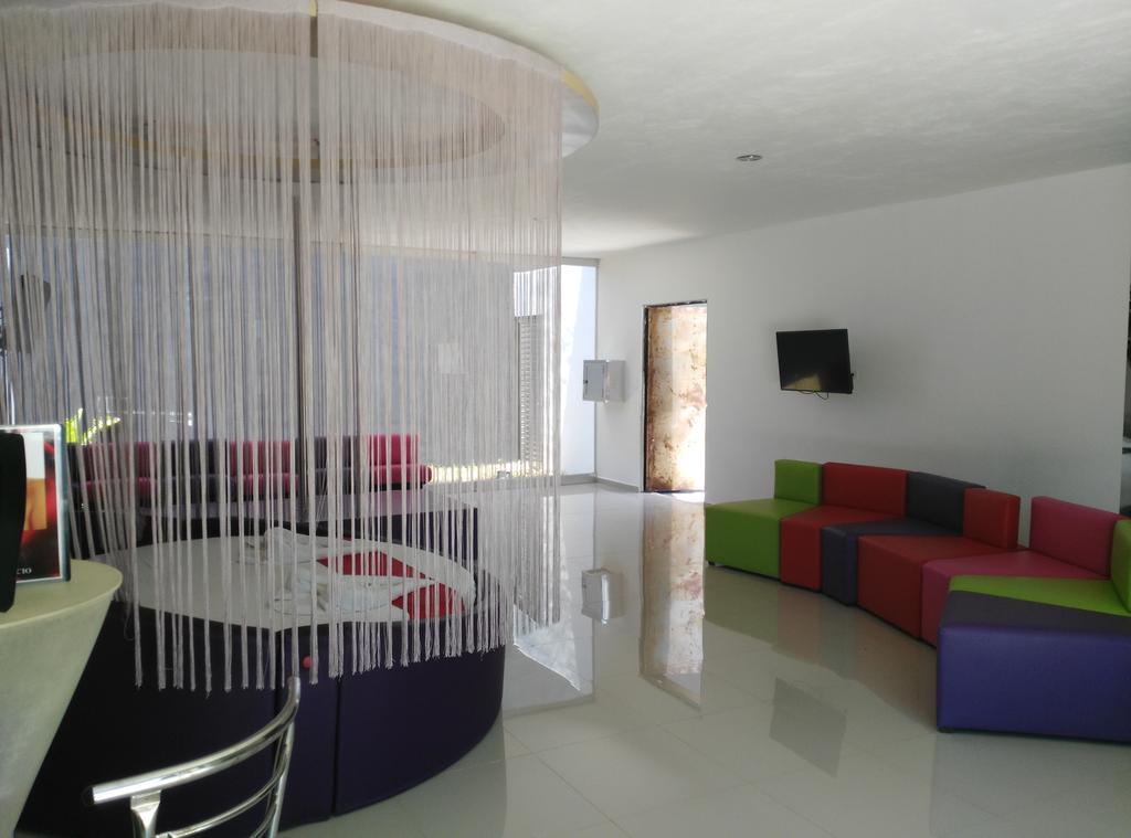 Vita Love Hotel Merida Bagian luar foto