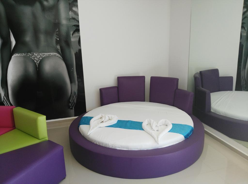 Vita Love Hotel Merida Bagian luar foto