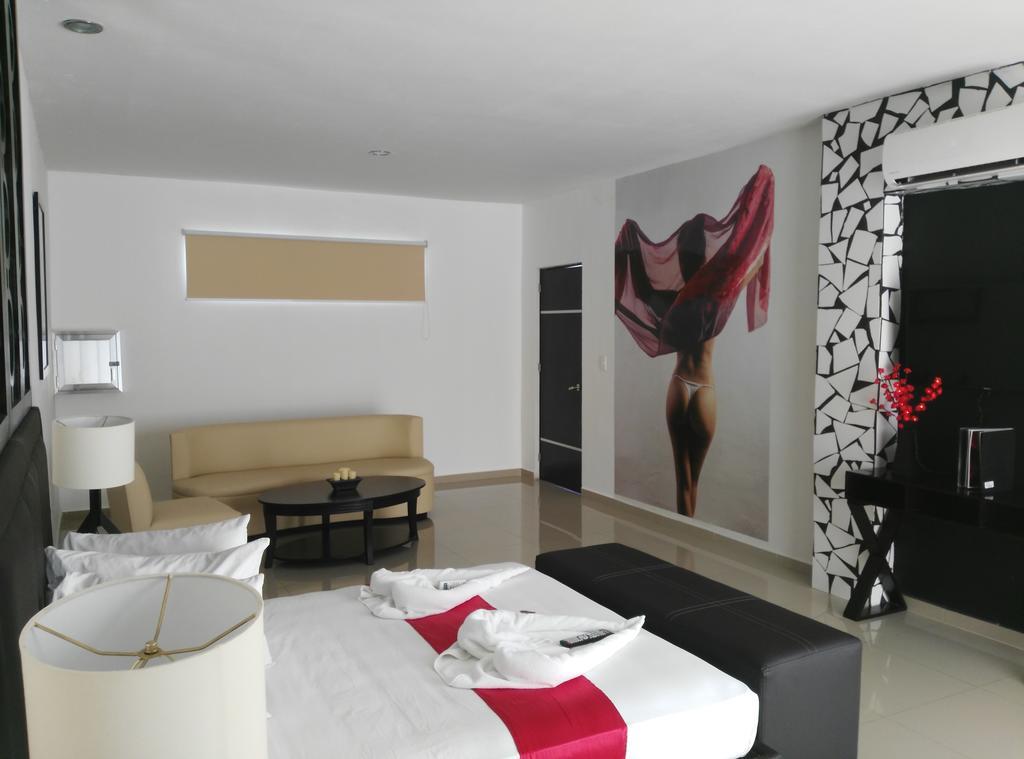 Vita Love Hotel Merida Bagian luar foto