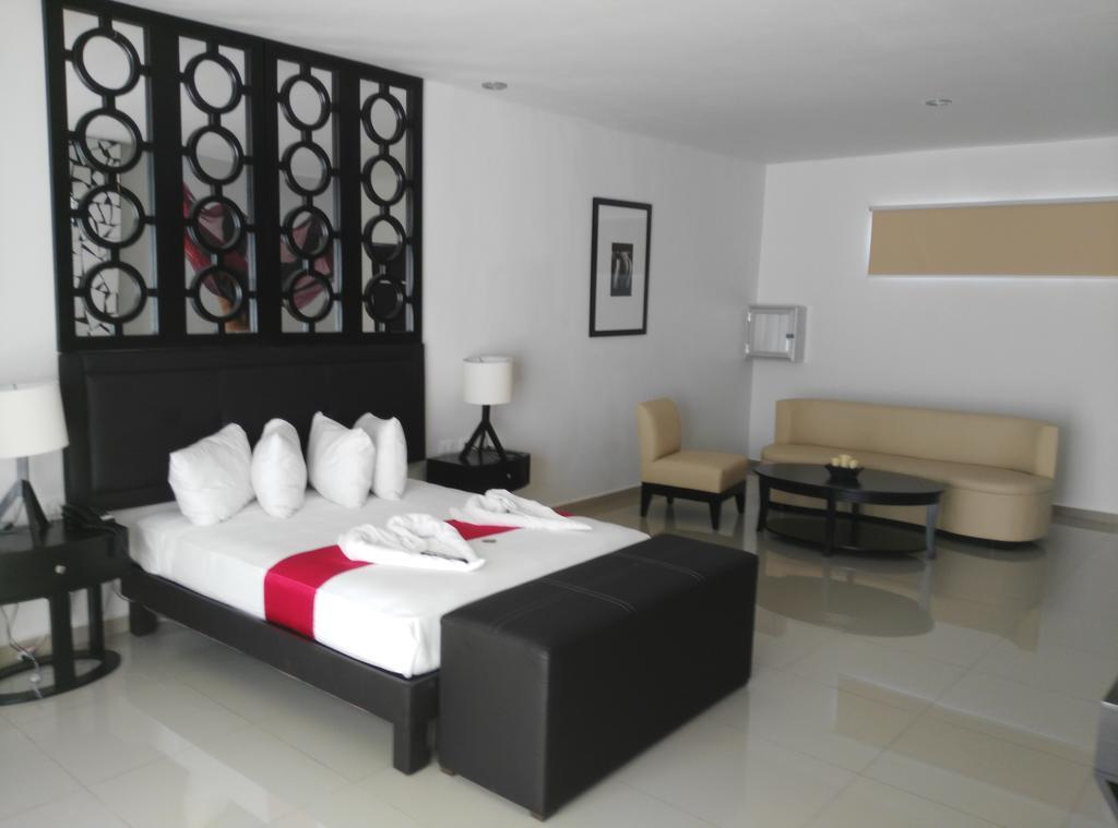 Vita Love Hotel Merida Bagian luar foto