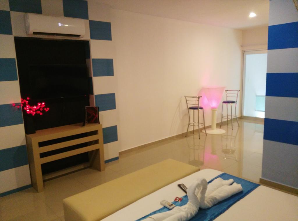 Vita Love Hotel Merida Bagian luar foto