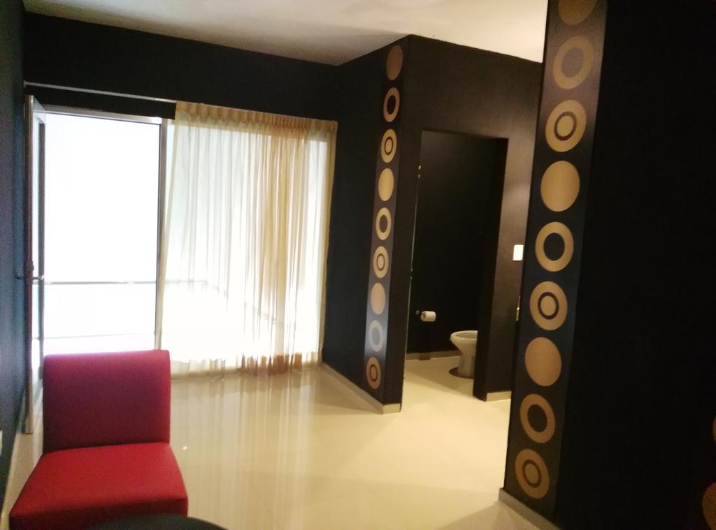 Vita Love Hotel Merida Bagian luar foto