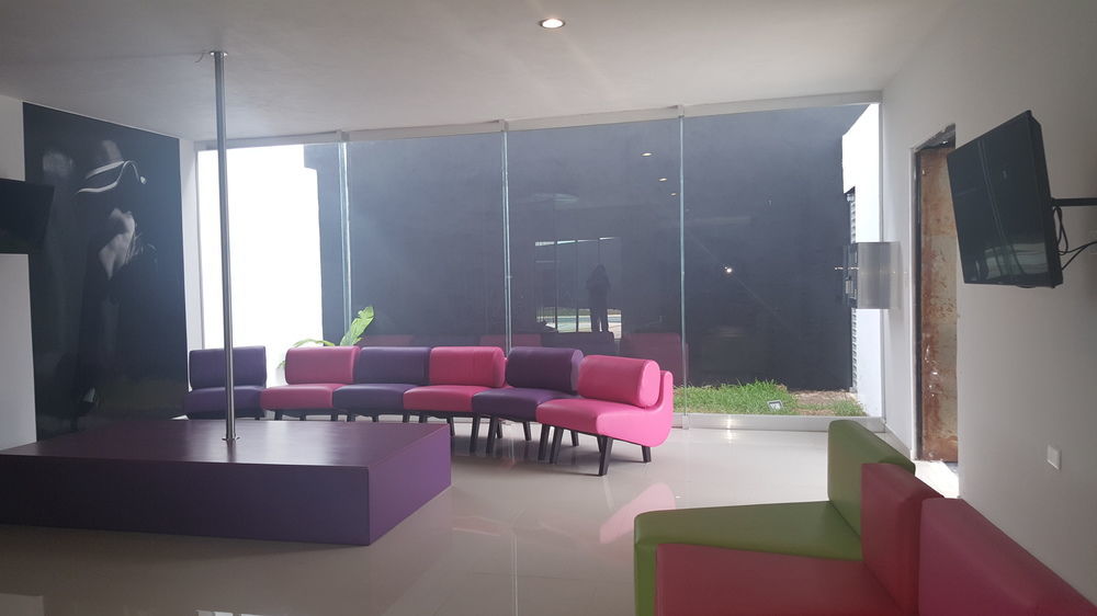 Vita Love Hotel Merida Bagian luar foto